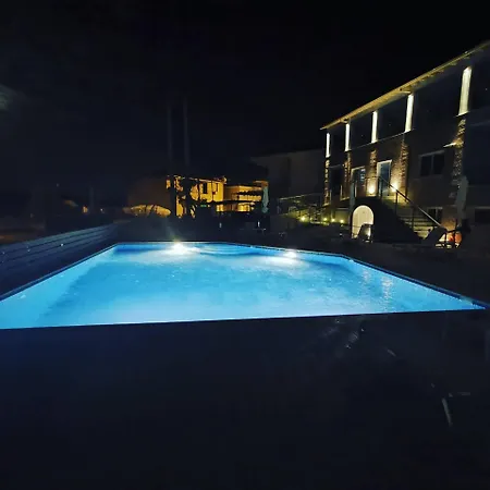 Otel 3 Island View 3*