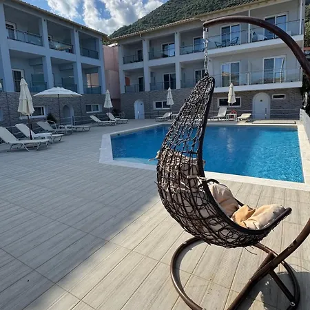 3 Island View Otel