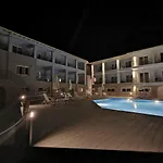3 Island View Hotel