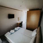3 Island View Hotel 3*