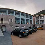 3 Island View Hotel