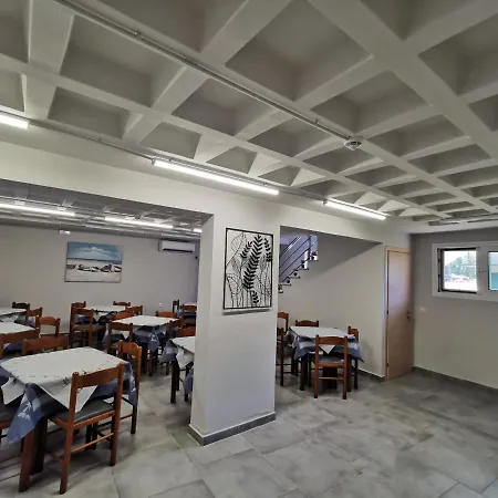 3 Island View Hotel