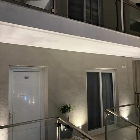 3 Island View Hotel 3*