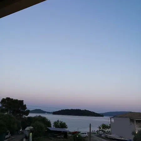 Hotel 3 Island View