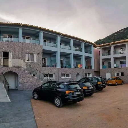 3 Island View Hotel